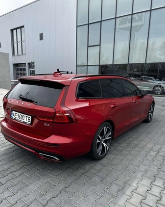 Volvo V60 cena 149999 przebieg: 38000, rok produkcji 2021 z Pobiedziska małe 121